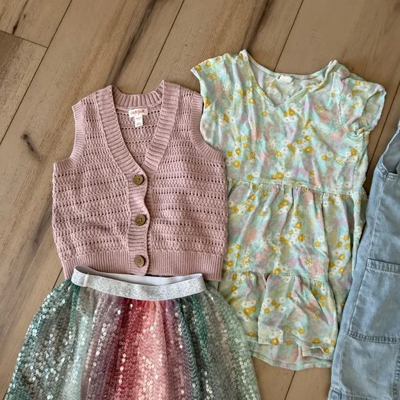 Girls' Dress Bundle - Picture 2 of 3